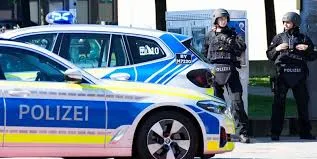 Hamburg’da 18 Yaşındaki Gencin Sipariş Ettiği Kimyasal Alarm Yarattı.      Chemikalienfund in Hamburg – Einsatz bei 18-Jährigem