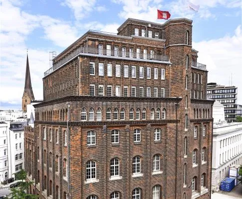 SPD ve Yeşiller, Hamburg’un En Eski Sivil Toplum Kuruluşuna Destek Veriyor