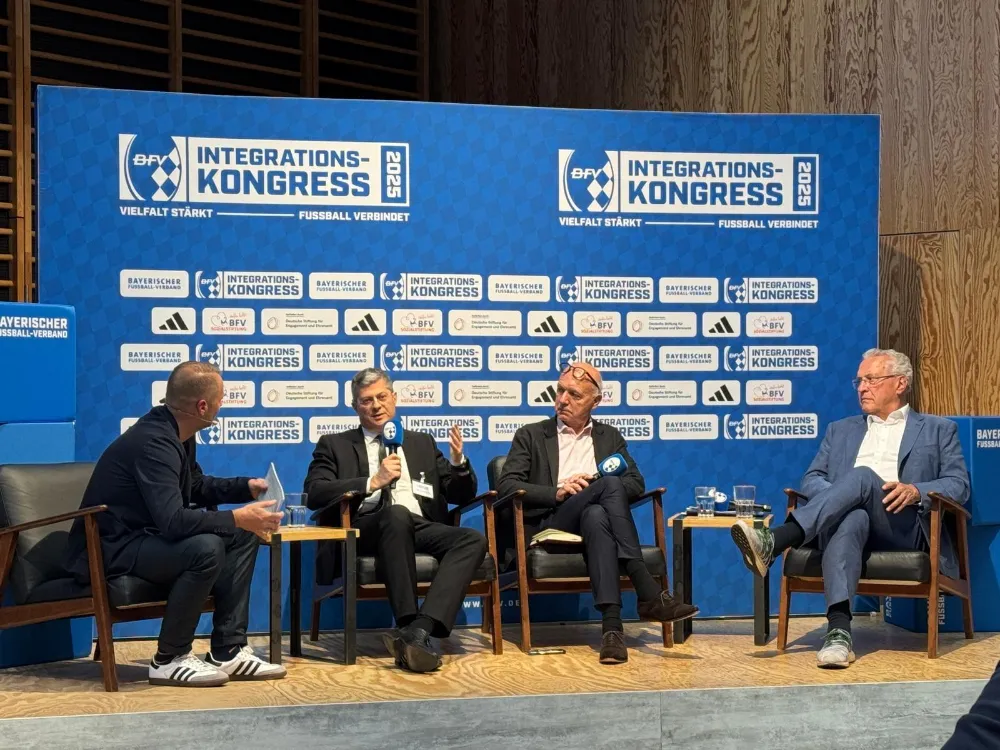 BFV’nin İlk Entegrasyon Kongresi’nde Türk Kökenli Futbol Kulüplerine Büyük Takdir