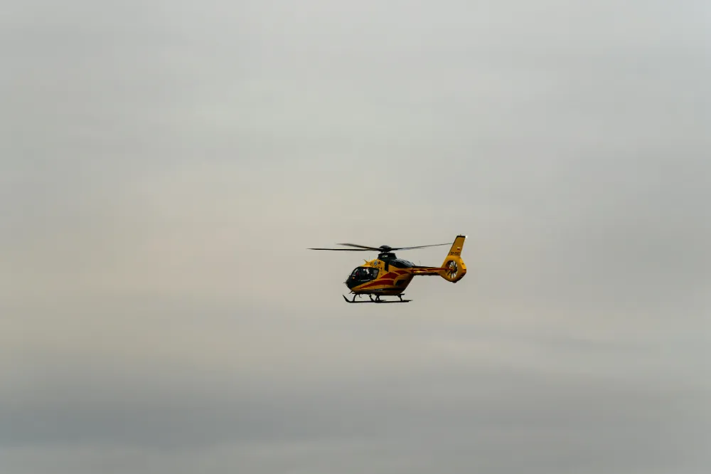 Schrobenhausen’da Dehşet: 12 Yaşındaki Çocuk 40 Metre Havaya Fırladı – Sürücü Kaçtı.  Kind 40 Meter durch die Luft geschleudert – Polizei sucht flüchtigen Fahrer