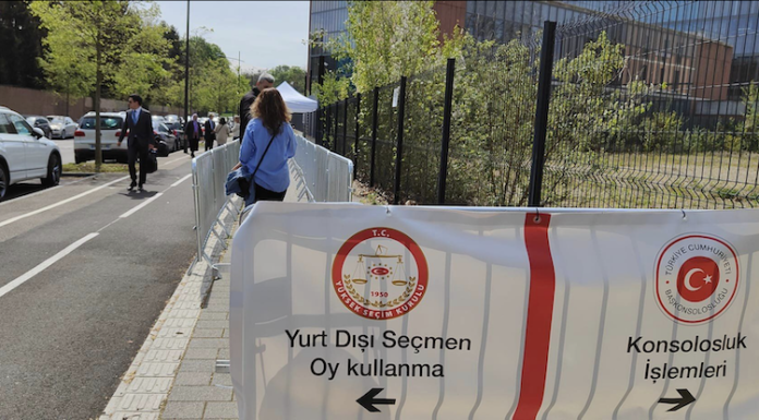 Yurt dışında ikinci tur için oy kullanma saatleri 1 saat erkene alındı