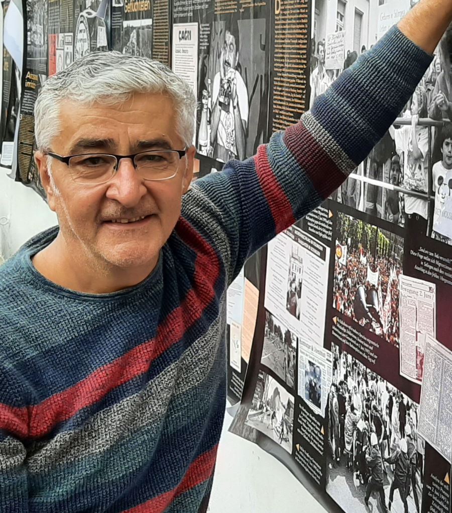 Irkçılığa karşı öz örgütlenme sergisi açıldı