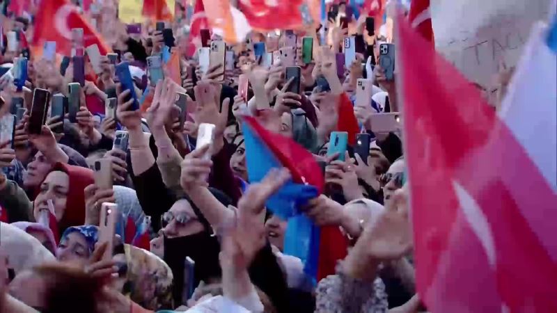 ERDOĞAN: BUNLARIN VAAT ETTİĞİ BAHAR, YALANCI BAHAR. ARKASINDAN ÜLKEMİZİ YENİDEN ESKİ KOALİSYONLU, KAVGALI, KRİZLİ GÜNLERE DÖNDÜRECEKLER