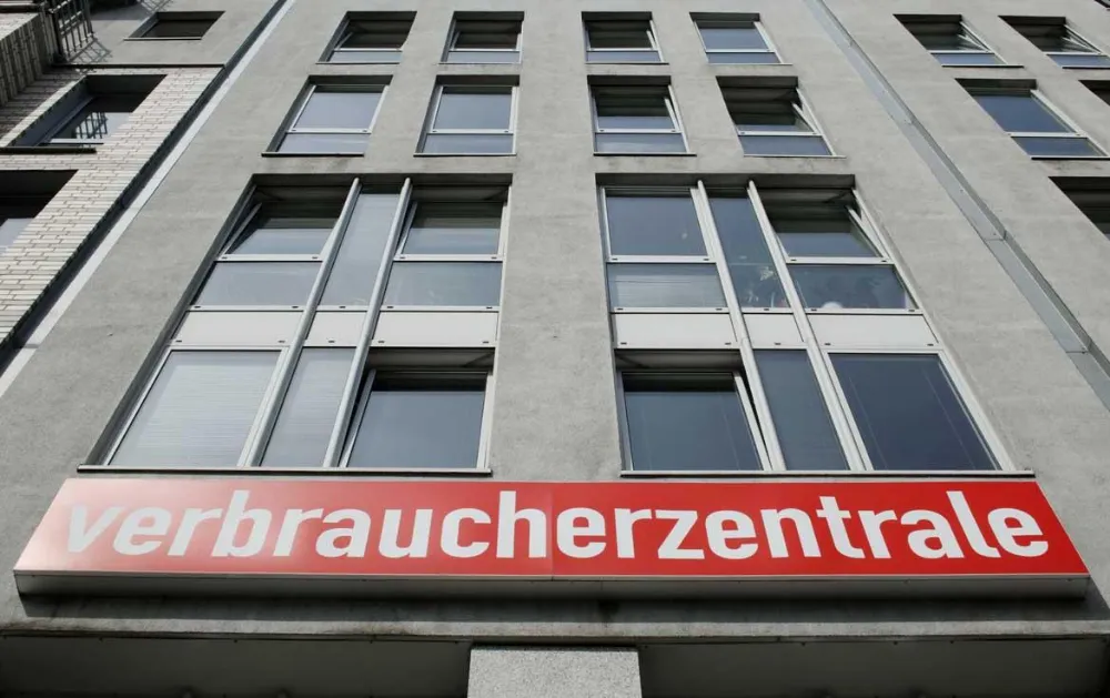 Hamburg Tüketici Merkezi’nden Uyarı: Öğrenciler Kampüste Finans Tuzaklarına Karşı Dikkatli Olun
