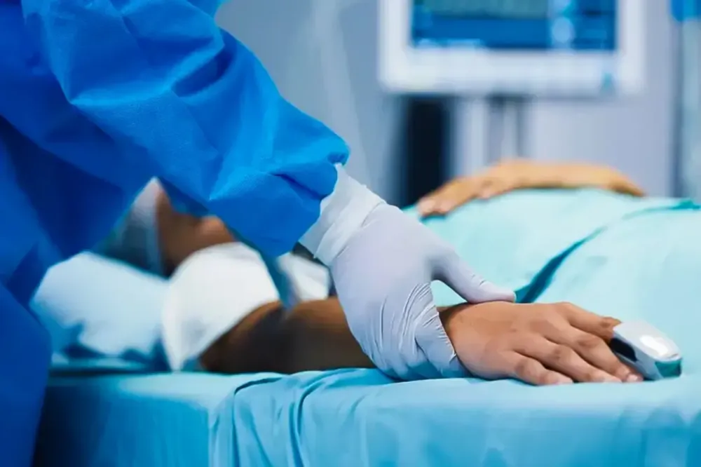 Nöbette rahat etmek için 10 hastayı öldüren hemşireye verilen ceza belli oldu