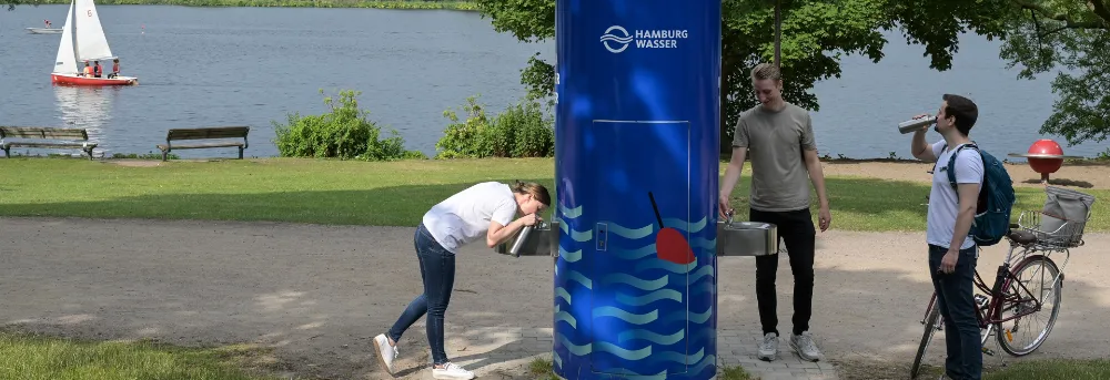 Hamburg’da Daha Fazla İçme Suyu Çeşmesi Geliyor: İnsan ve Hayvanlar İçin Ücretsiz Erişim!