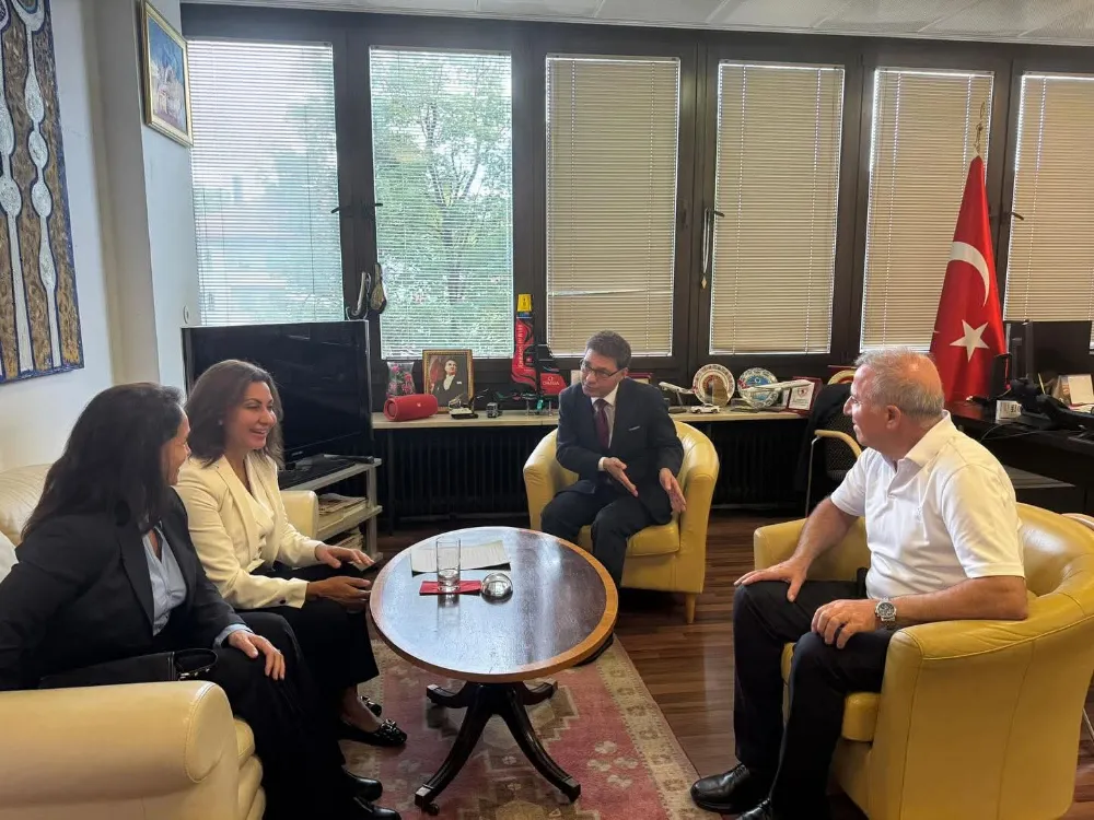 CHP Münih Birliği’nden Başkonsolosluğa Nezaket Ziyareti