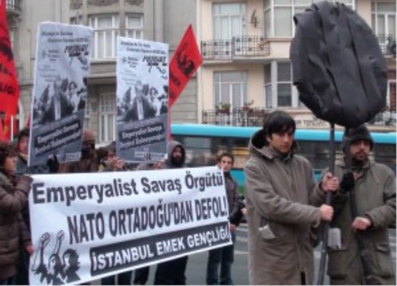 Almanya Başkonsolosluğu önünde ‘patriot’ eylemi