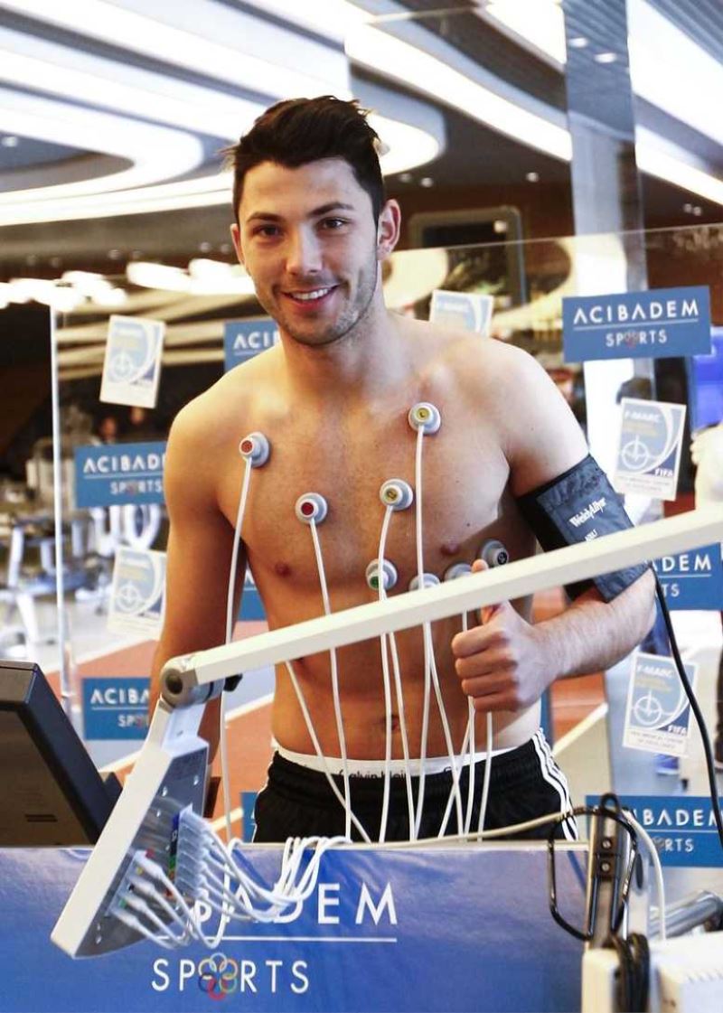 Tolgay Arslan sağlık kontrolünden geçti